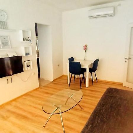 Apartmán By The Sea Rijeka Exteriér fotografie